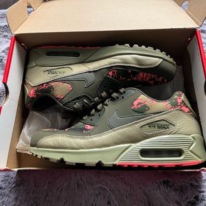 Nike Air Max 90 C